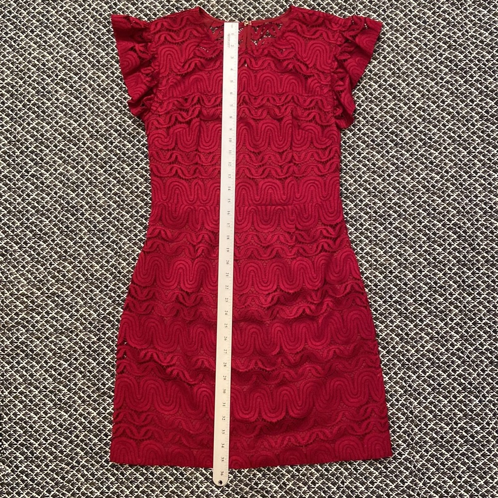 Like New Trina Turk Mai Tai Red Lace Dress Size 8 - Picture 7 of 11